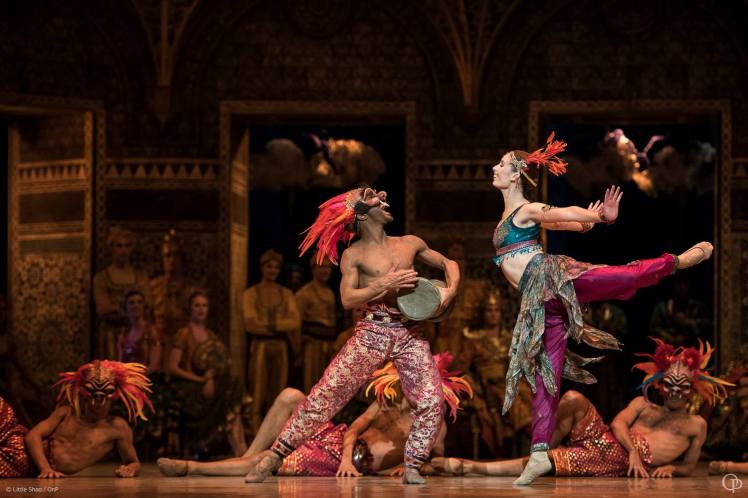 la-bayadere-de-noureev-enchantera-lopera-bastille-jusquau-31-decembre-reservez-vos-places-pour-les-fetes
